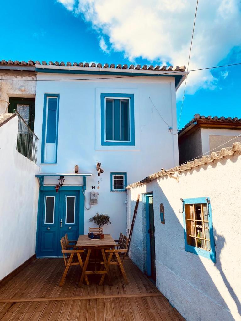 Malta House In Galaxidi Βίλα Εξωτερικό φωτογραφία